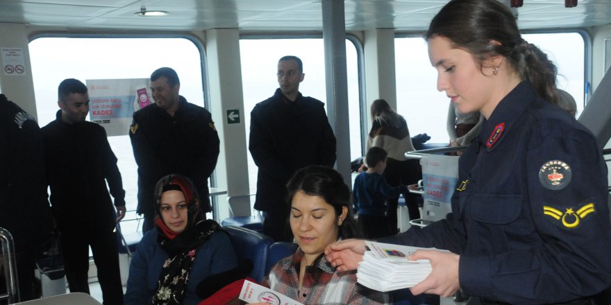 Jandarma kadına şiddete karşı bilgilendirdi