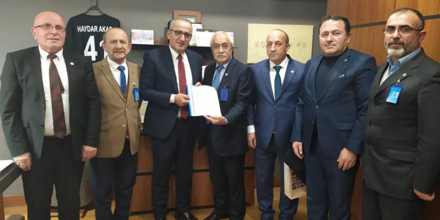 “Tarım arazileri yok ediliyor”