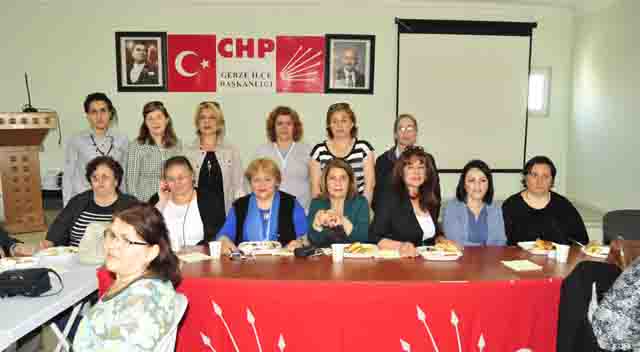 CHP’li kadınlar kahvaltıda buluştu