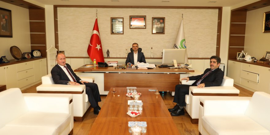 İŞKUR müdürü Çiftçi ile görüştü