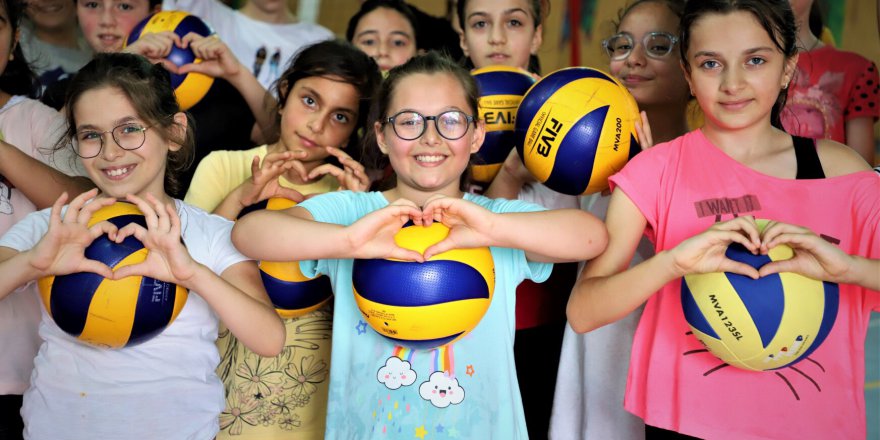 3 bin çocuk voleybol ile buluşacak