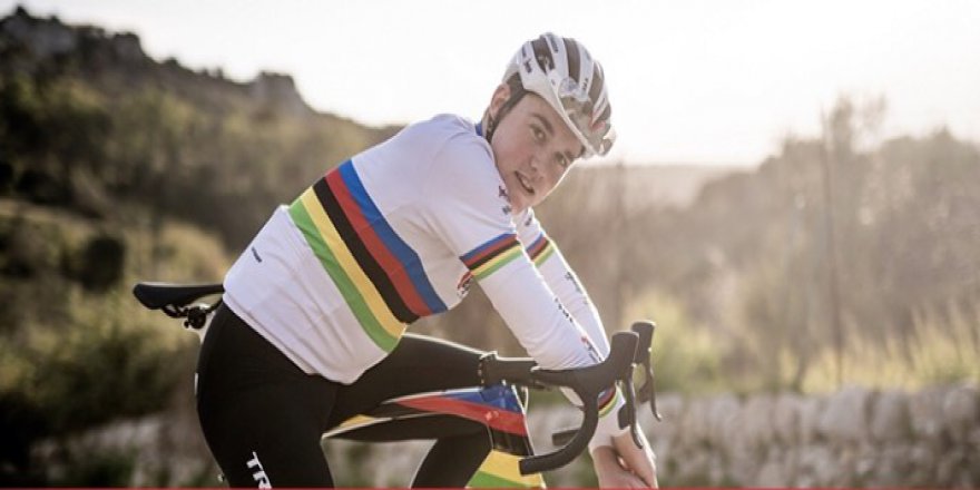 Şampiyonun lastiği Pirelli