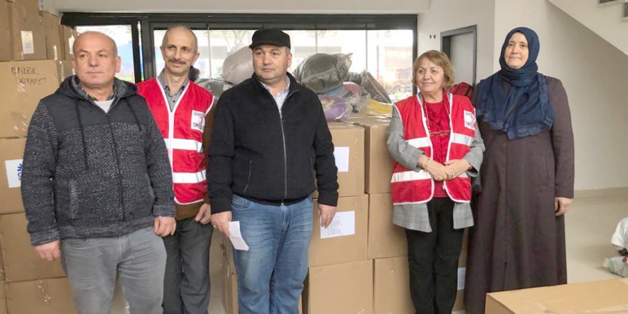 Düzcelilerden Elazığ'a yardım