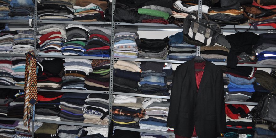 Suriyeli ailelere giyim yardımı