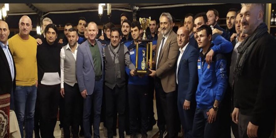 Harb-İşspor’da kupa sevinci