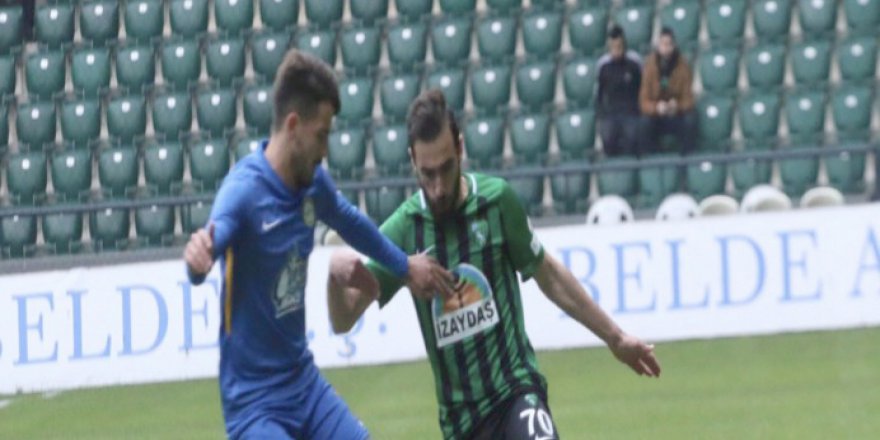 Rövanşı Derince Kazandı