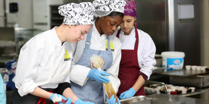 Türk mutfağını Kocaeli’de öğreniyor