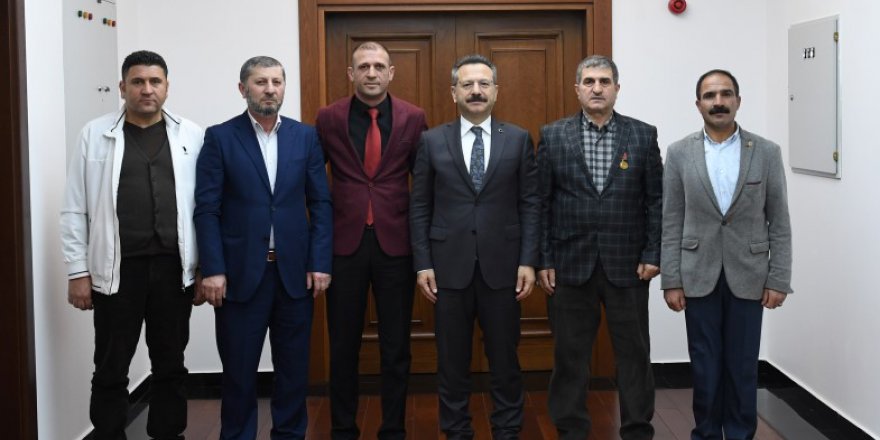 Şehit ve Gazi Aileleri Vali Aksoy’la görüştü