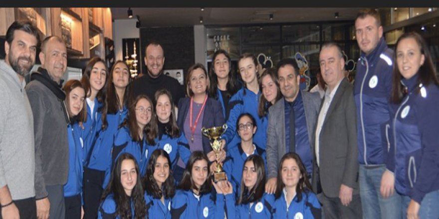 Genç periler Hürriyet’e söz verdi