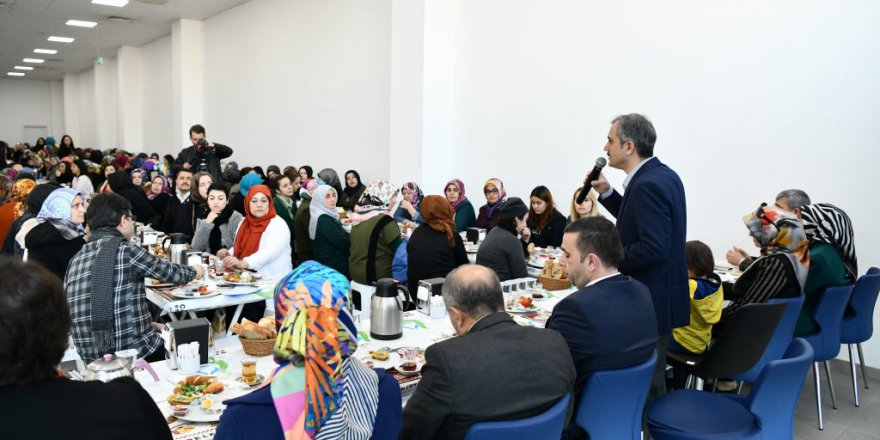 Başka Çiftçi velilerle bir araya geldi