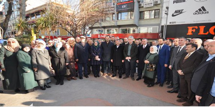 AK Parti’den depremzedelere bağış