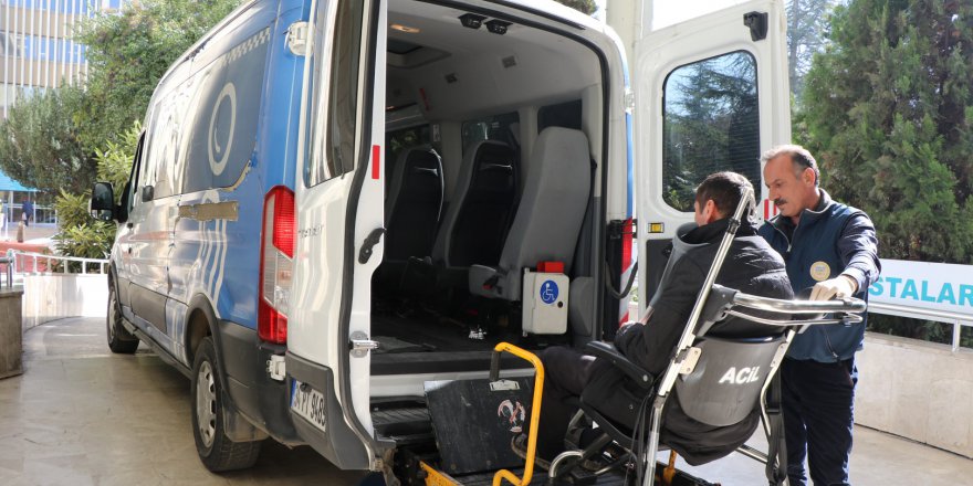 Engelsiz Taksi, ihtiyaç sahiplerinin yanında