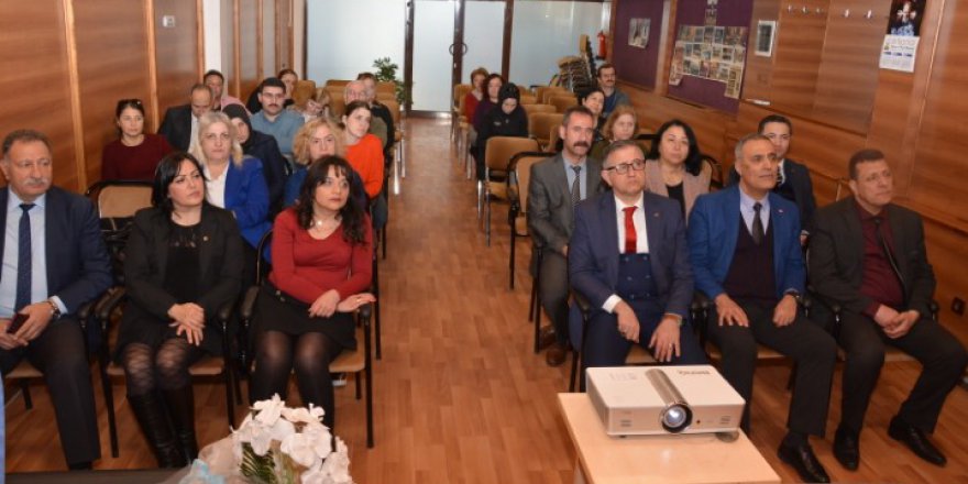 Renklerin gizemli Dünyası konuşuldu