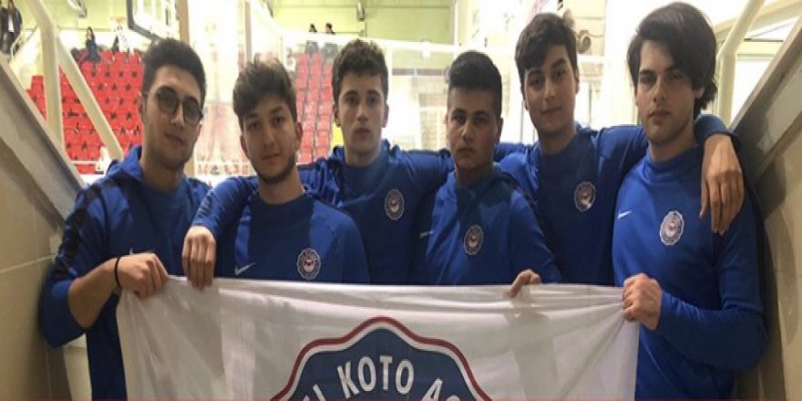 KOTO Okulu öğrencileri Bilek Güreşi’nde ilk üçte