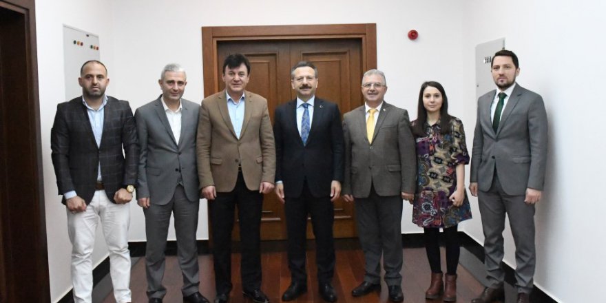 Trabzonlulardan Vali Aksoy’a ziyaret