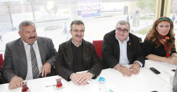 Başkan Köşker derneklere konuk oldu