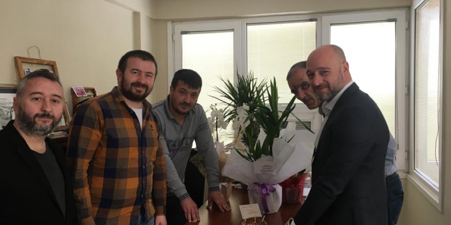 Gazetemize kutlama ziyaretleri sürüyor