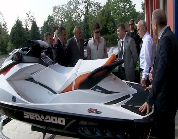 Hayat kurtarma timine 2 yeni jet-ski