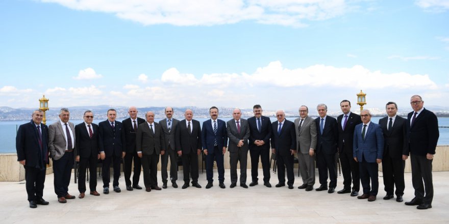 Aksoy’un başkanlığında ekonomi zirvesi