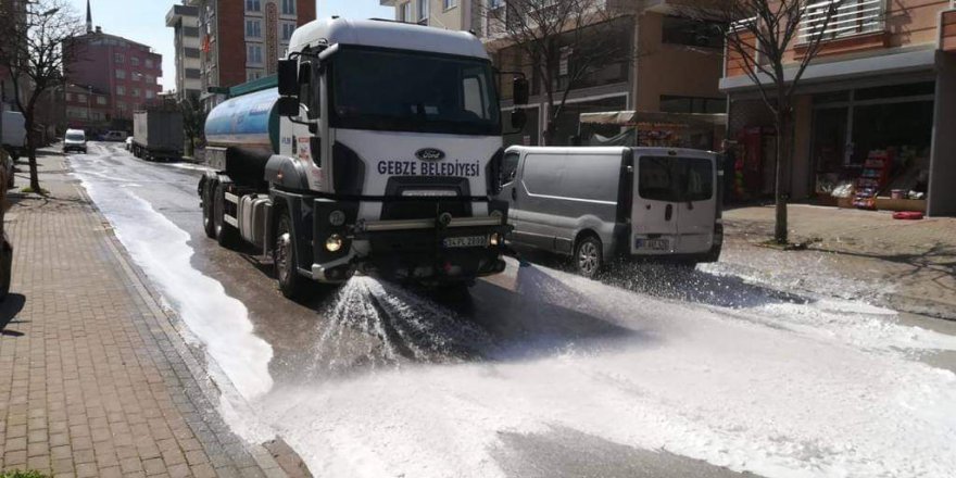 Gebze sokakları temizleniyor