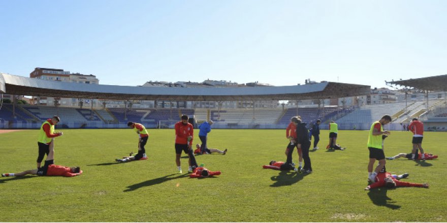 Menekşe 30 Mart’ta Dönecek