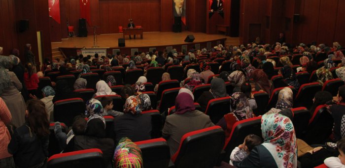 Çayırova’lı kadınlar mevlit programında buluştu