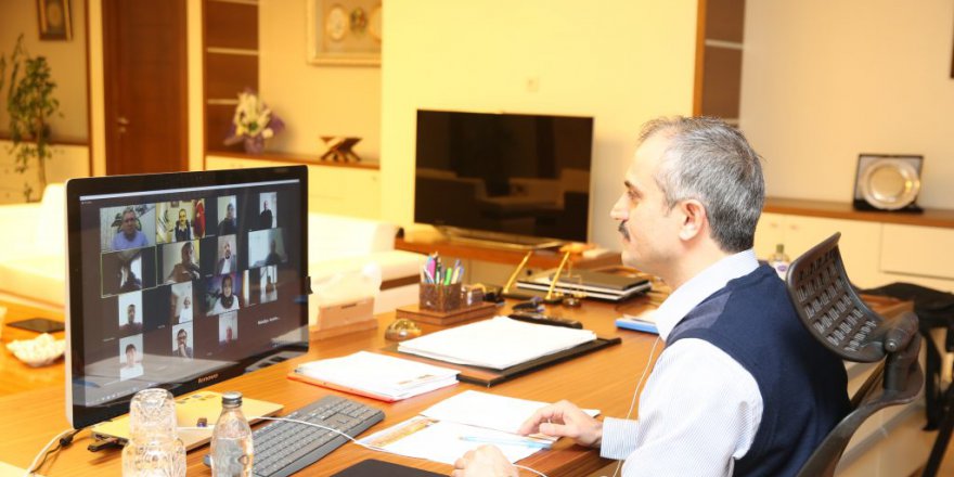 Meclis Üyeleriyle Video Konferansla Görüştü