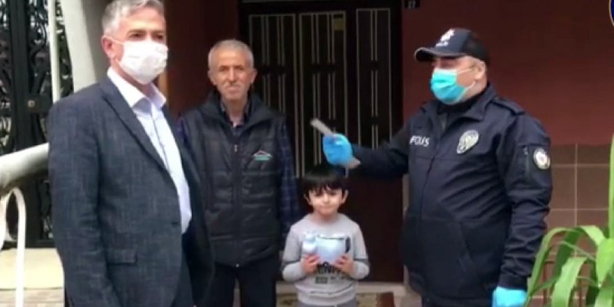 6 yaşındaki Mehmet’ten anlamlı yardım