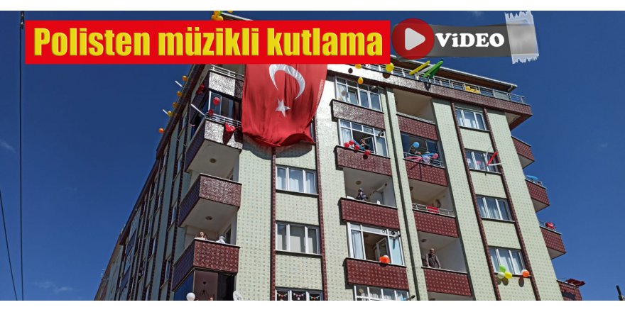 Polisten müzikli kutlama