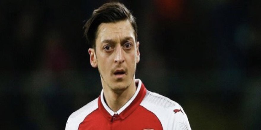 Alkışlar Mesut Özil’e