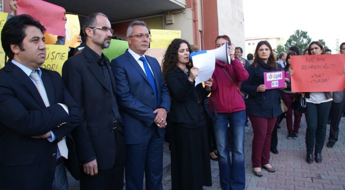 Öğretmenler, yeni yönetmelik istedi