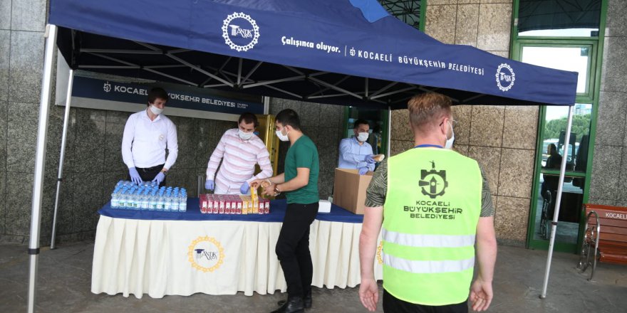 Büyükşehir terhis olan askerleri unutmadı