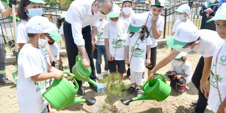Çocuklarla Fidan Dikti, Tohum Ekti
