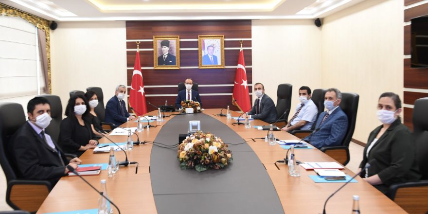 Vali Yavuz, Kurumlardan Brifing Almaya Devam Ediyor