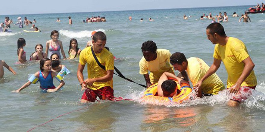 36 kişi boğulmaktan kurtarıldı