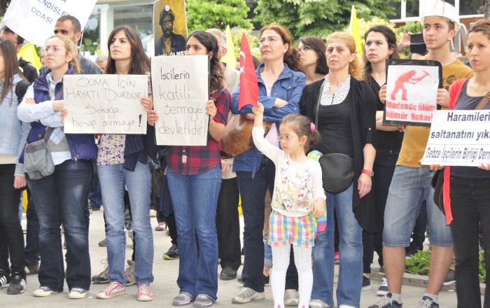 Gebze Soma için ayakta