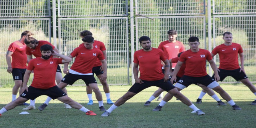 Gölcükspor dağıldı