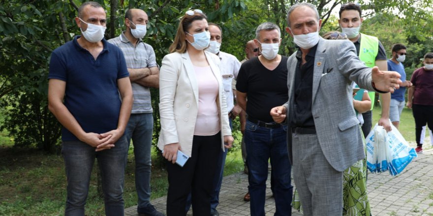 Hürriyet Mahalle sakinlerinin taleplerini dinledi