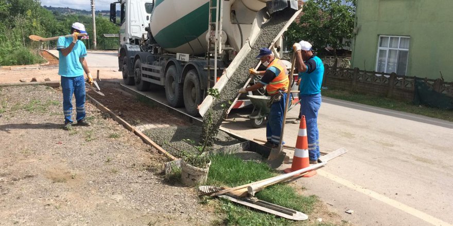 Köy yollarına kaldırım imalatı