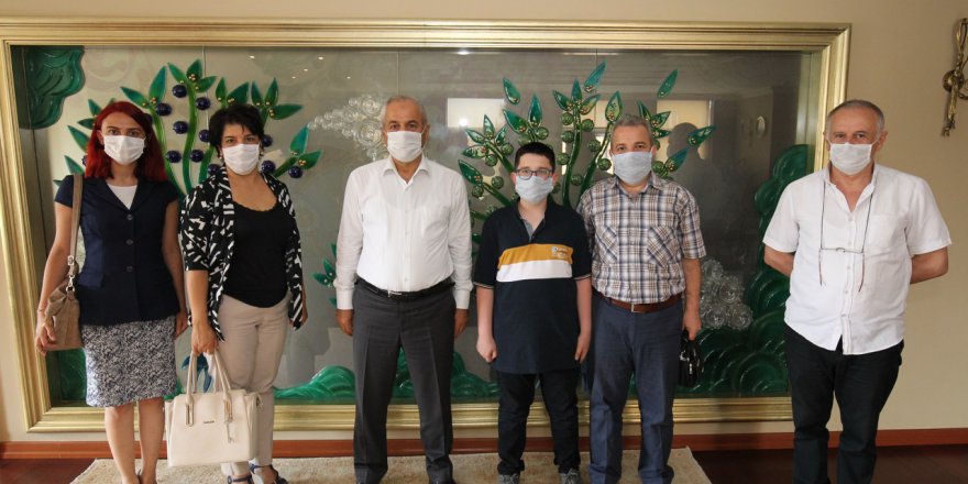 Başkan Büyükgöz LGS birincisini ağırladı