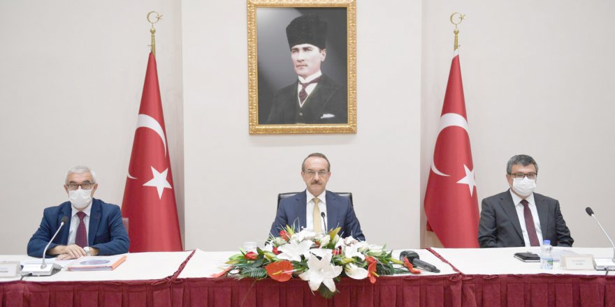 Valilikte Covid-19 toplantısı