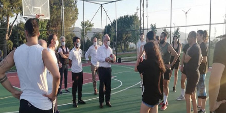 “Gençlerimiz ülkemizin geleceğidir”