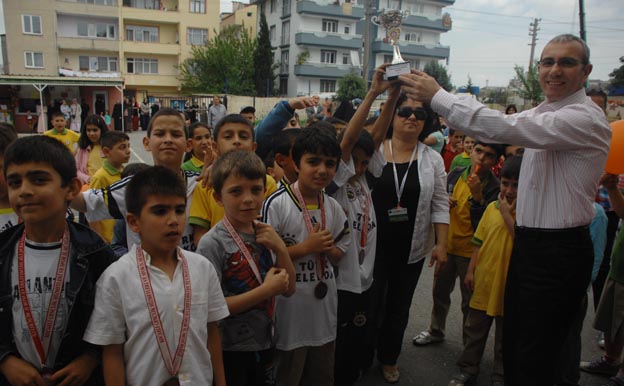 Servet Çambol’da kupalar sahibini buldu