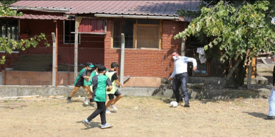 Başkan Büyükakın çocukları kırmadı