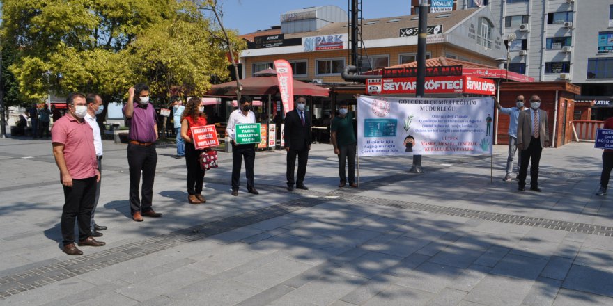 Vatandaşlara maske dağıtıldı