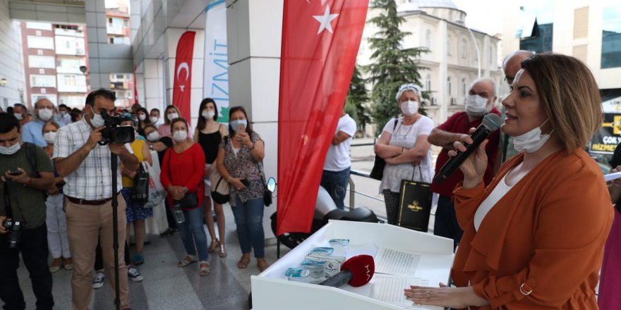 İzmit Belediyesi’nin Kütüphanesine tam not