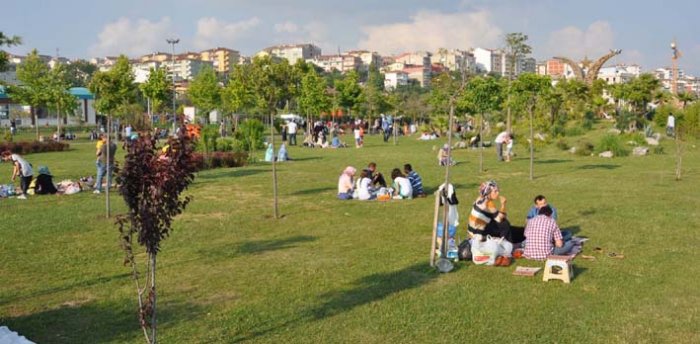 Darıca sahilleri doldu taştı