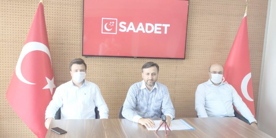 Saadet Partisi il kongresini yapıyor