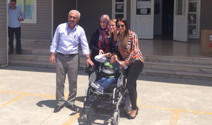 BABASI SÖZ VERDİ KIZI TESLİM ETTİ