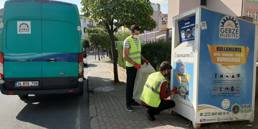 Giysi kumbarasından İhtiyaç sahiplerine